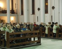Czuwanie w Godzienie śmierci JP.II 2.04'09